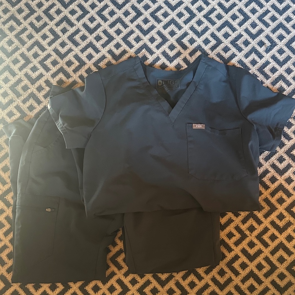 Figs Zamora jogger and Catalina top